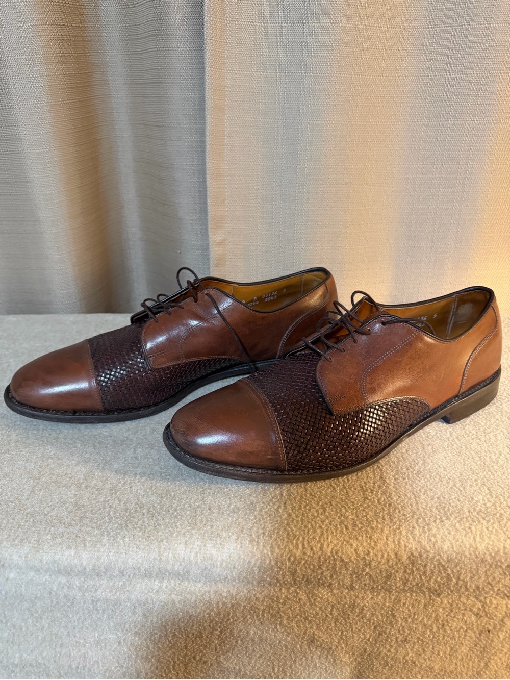 Allen Edmonds Brown Two-Tone Cap-Toe Derby Oxfords